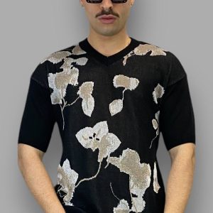 T-SHIRT IN FILO FANTASIA FIORI CON SCOLLO A PUNTA DI DIAMANTE - REGULAR FIT