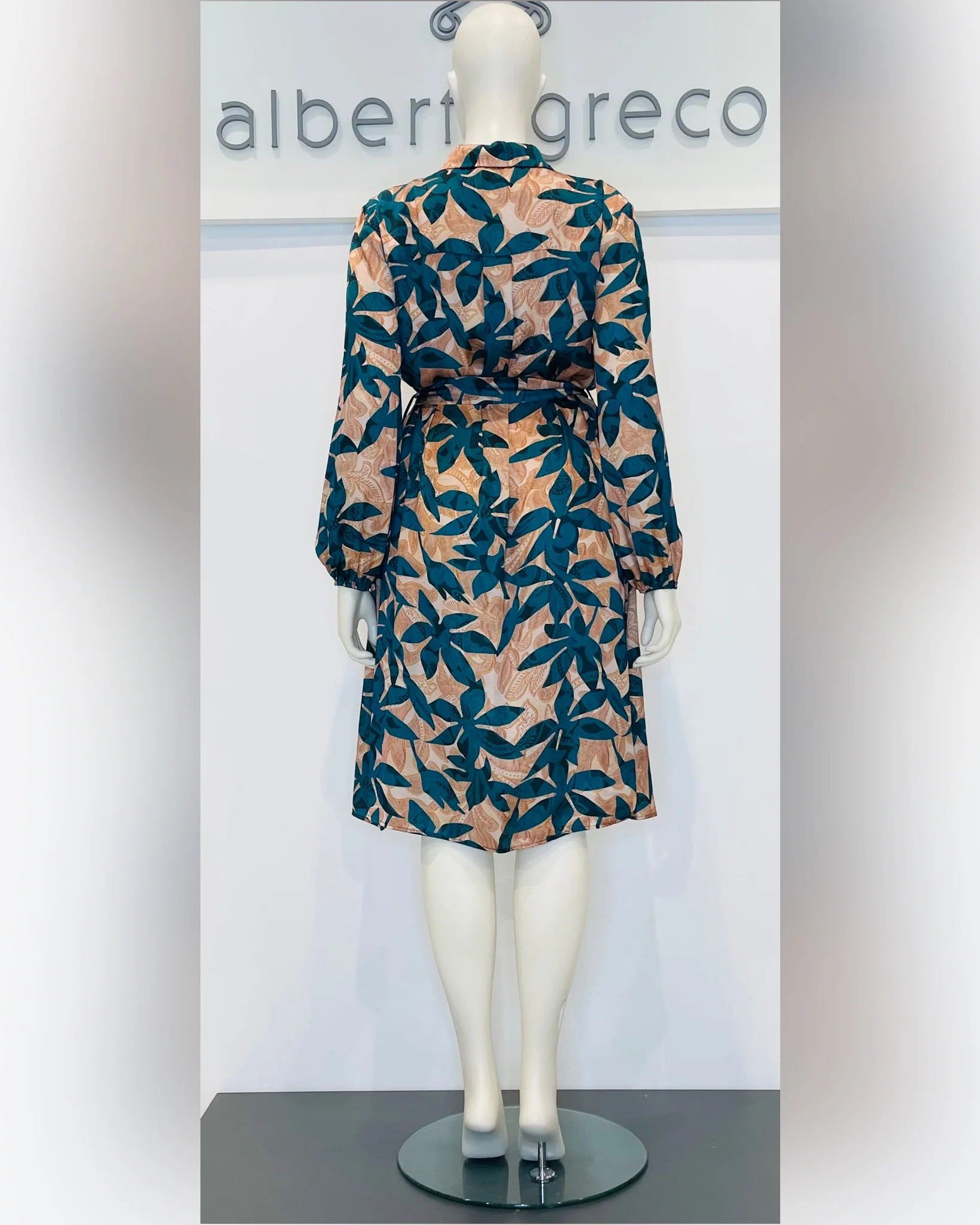 Abito chemisier in raso fantasia - immagine 4