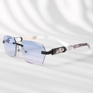 OCCHIALI PRAGA BLU
COLORE MONTATURA BIANCO MARMO
COLORE LENTE BLU OS2047-C01