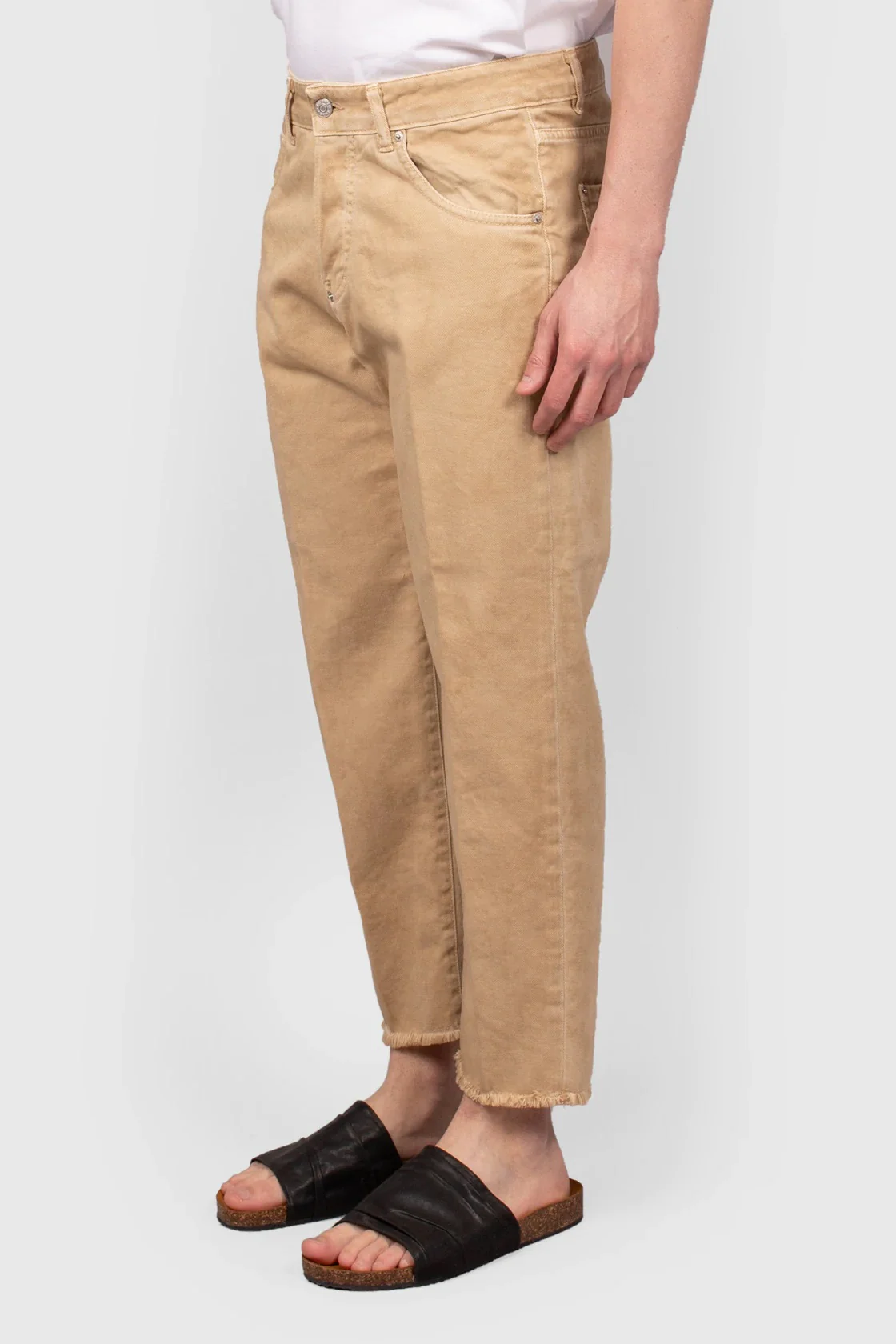 JEANS CROPPED FIT CON ORLO SFILACCIATO - immagine 3