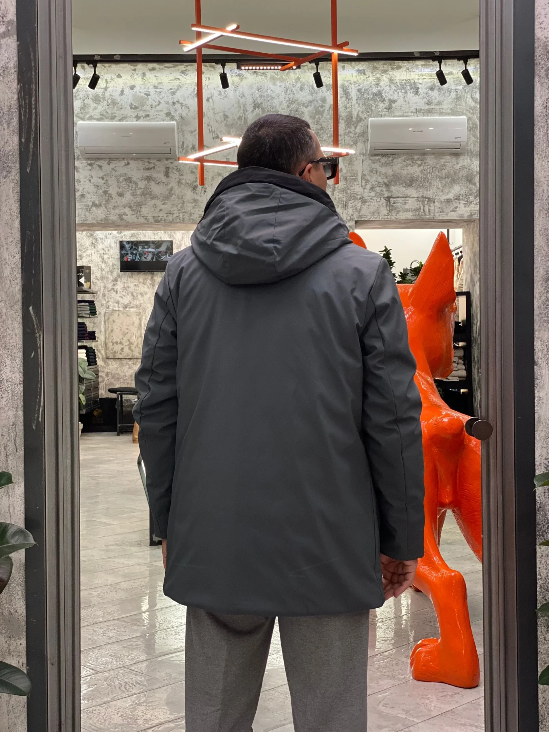 PARKA LUNGO CON CAPPUCCIO IN TESSUTO TECNICO WATERPROOF & WINDPROOF - REGULAR FIT MK24007-F25.PIO - immagine 4