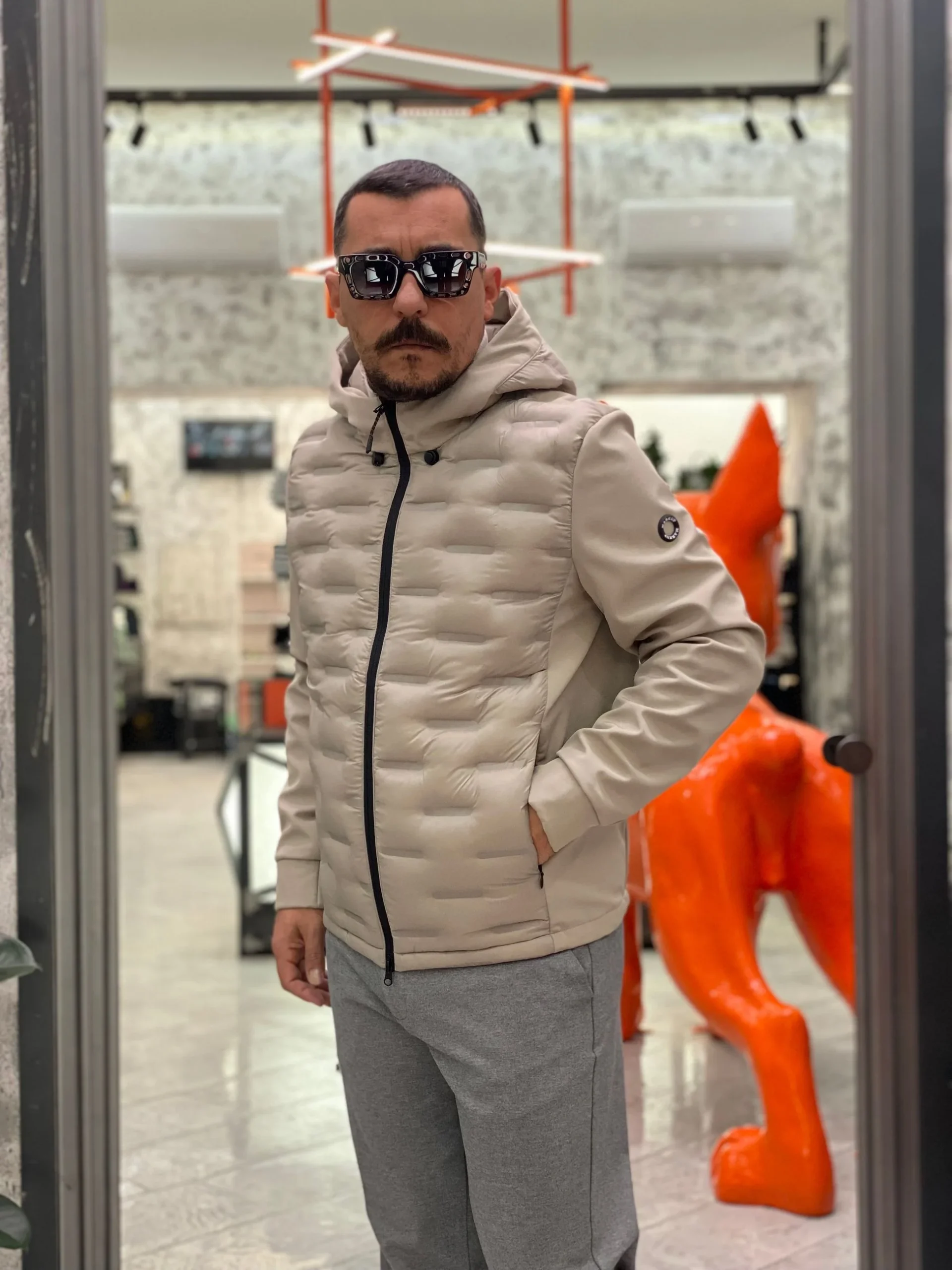 GIUBBINO NYLON CON CAPPUCCIO TRAPUNTATO IN TESSUTO SOFTSHELL STRETCH - REGULAR FIT MK9940015.BEI - immagine 6