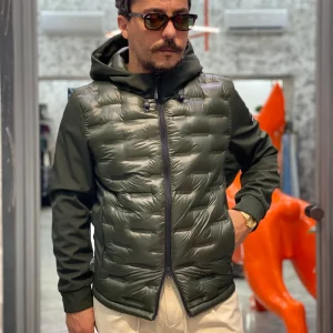 GIUBBINO NYLON CON CAPPUCCIO TRAPUNTATO IN TESSUTO SOFTSHELL STRETCH - REGULAR FIT MK9940015.MIL