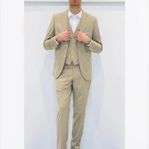 Abito due bottoni con gile