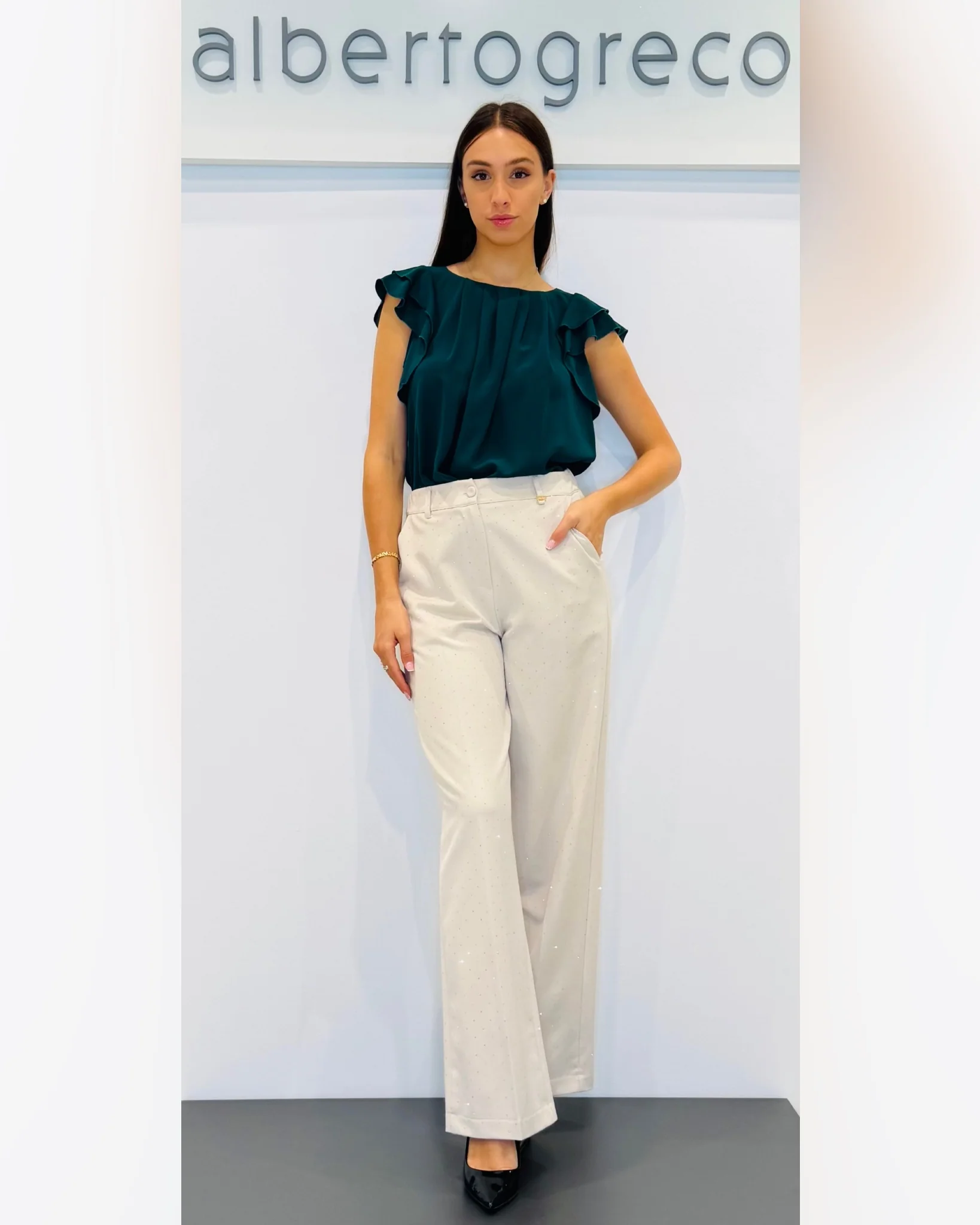 Pantaloni a palazzo con strass - immagine 3