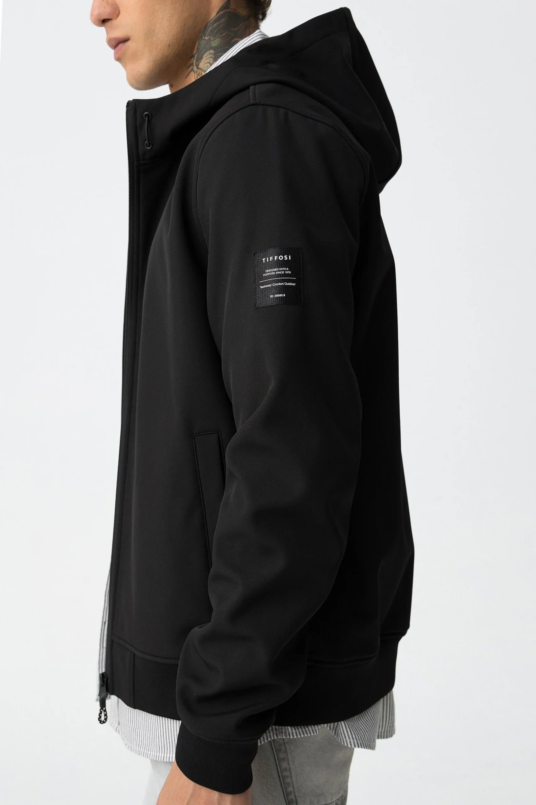 GIUBBINO PRYOR IN TESSUTO TECNICO CON CAPPUCCIO ED ELASTICO AL FONDO, ANTIPIOGGIA E CHIUSURA TERMICA - REGULAR FIT 10063157.NER - immagine 7