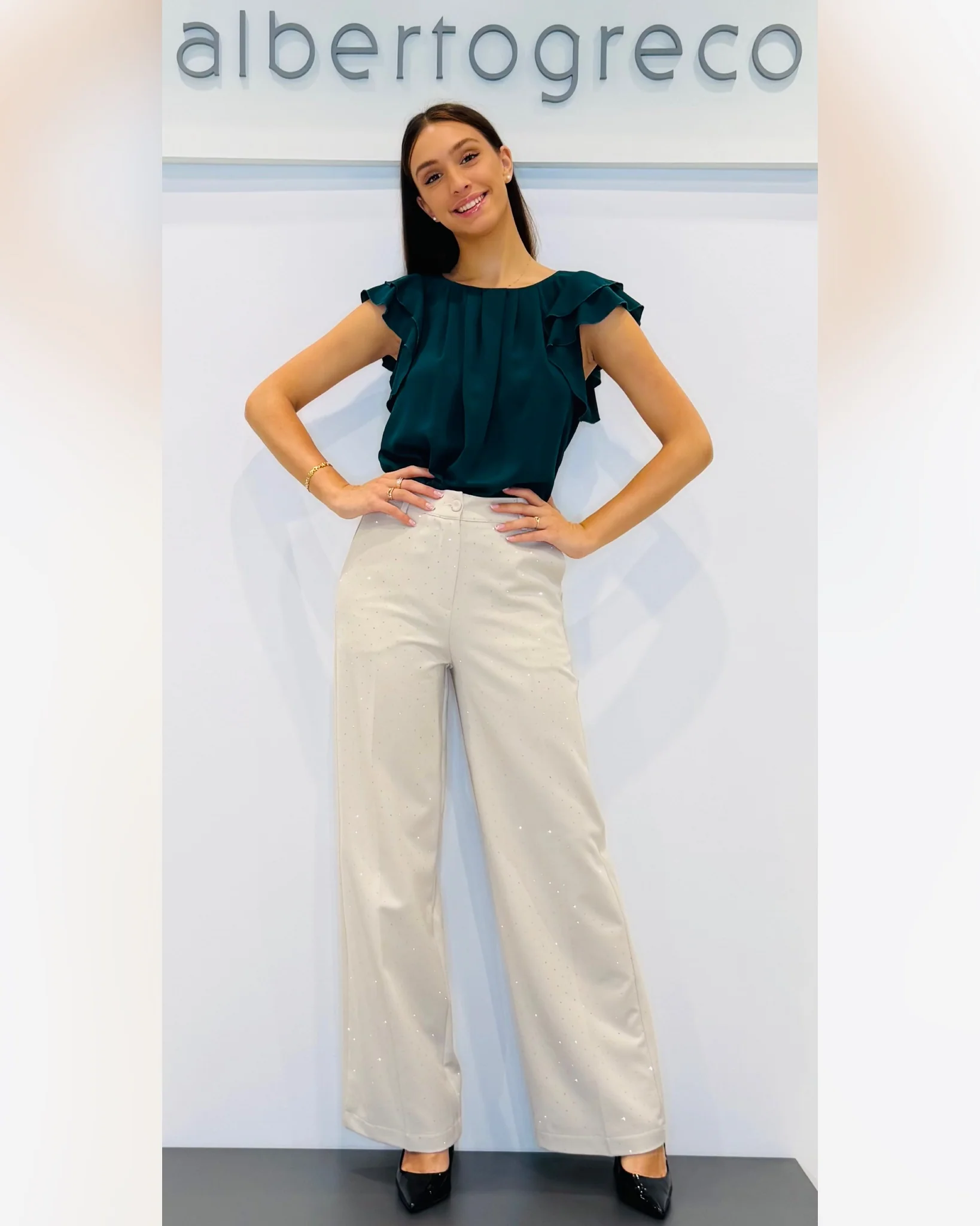 Pantaloni a palazzo con strass - immagine 4