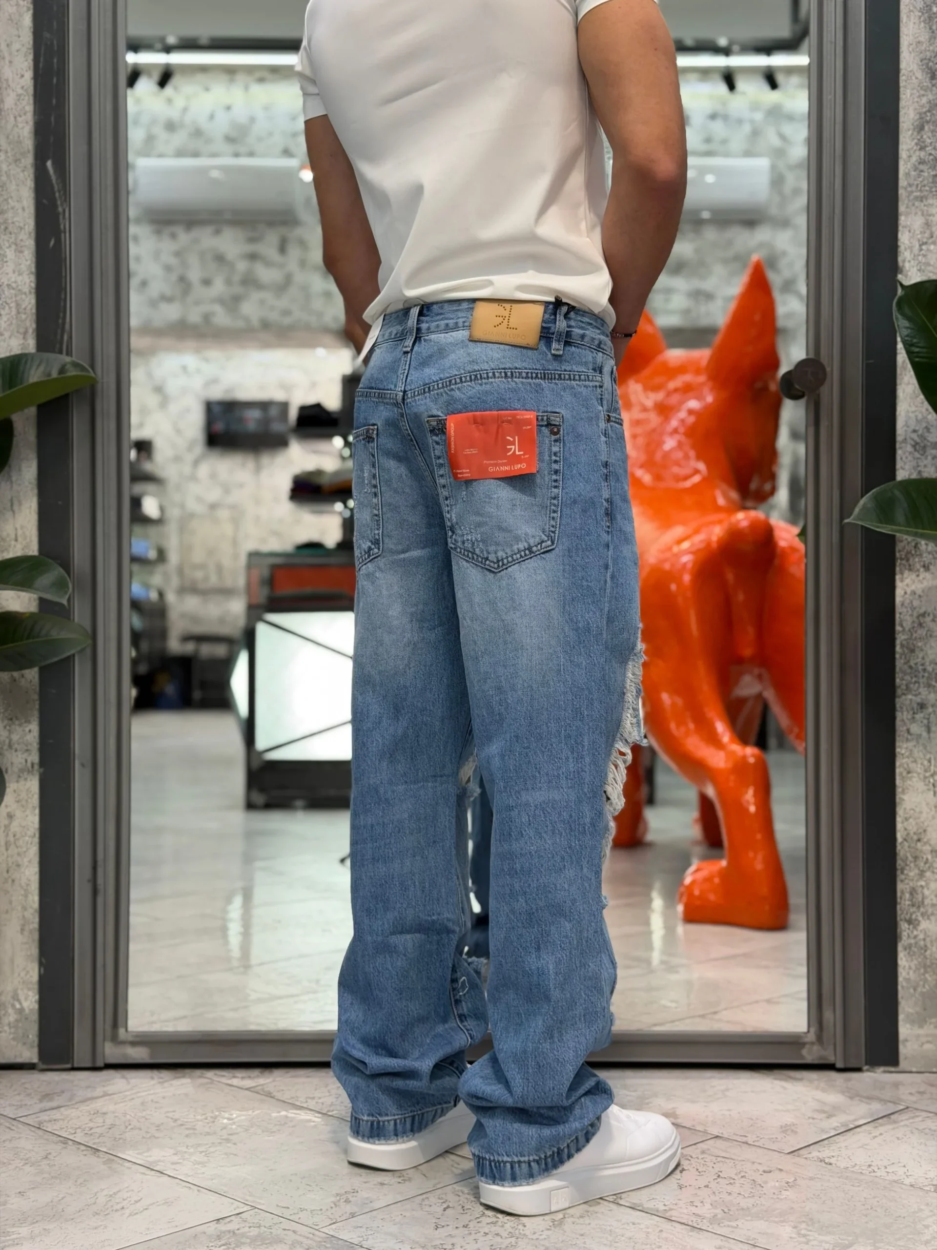 JEANS MAX MEDIUM WASH CON MACRO ABRASIONI - WIDE FIT GL6503Q - immagine 7