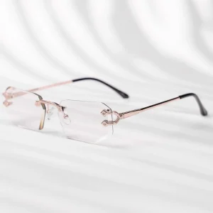 OCCHIALI AMSTERDAM FOTOCROMATICO VERDE
COLORE MONTATURA ORO
COLORE LENTE FOTOCROMATICO VERDE OS2048-C03