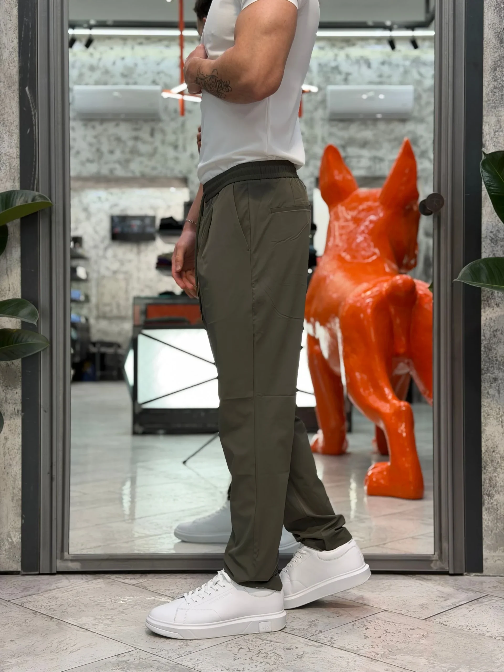 PANTALACCIO IN LEGGERO TESSUTO TECNICO ELASTICIZZATO NO STIRO - COMFORT FIT GL3010TR-S26.VMIL - immagine 4