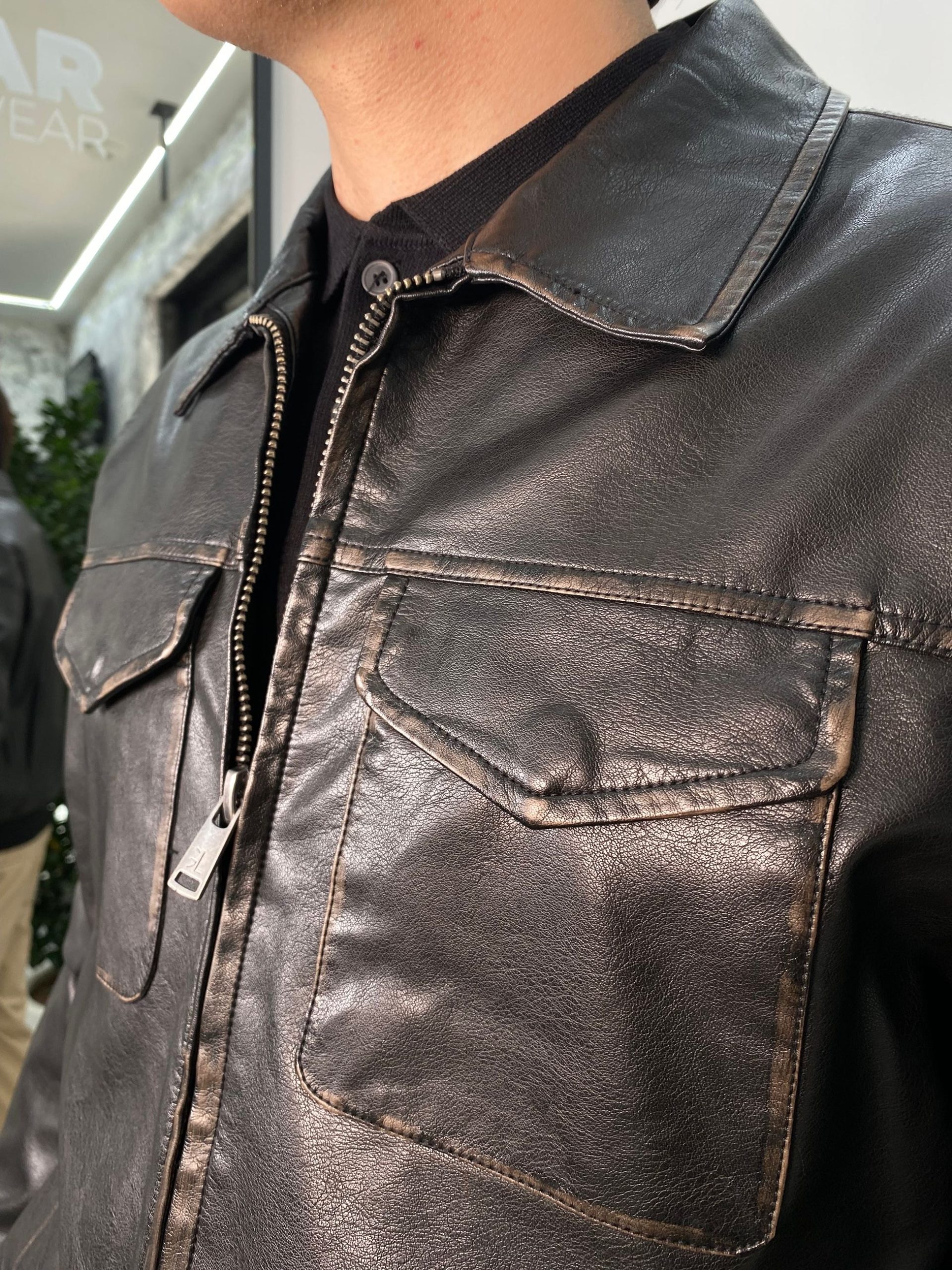 GIUBBINO IN ECOPELLE MODELLO AVIATOR EFFETTO VINTAGE CON TASCHINI - REGULAR FIT GL9810.NER - immagine 3