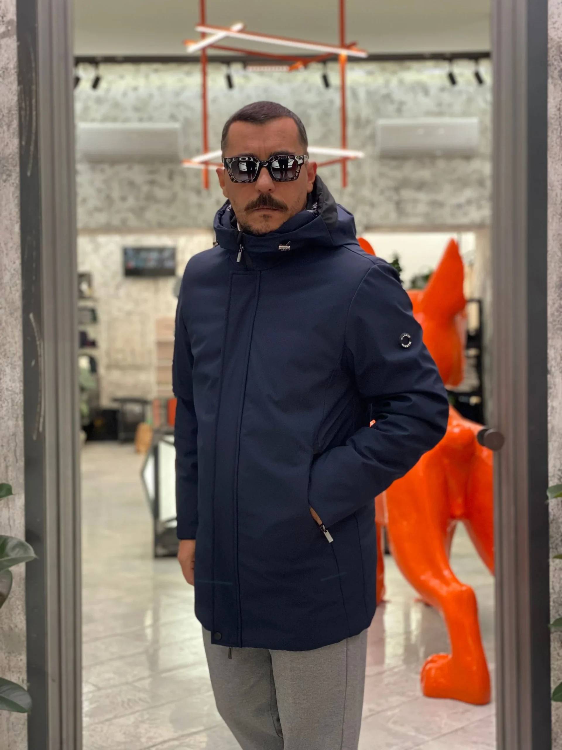 PARKA LUNGO CON CAPPUCCIO IN TESSUTO TECNICO WATERPROOF & WINDPROOF - REGULAR FIT MK24007-F25.BLU - immagine 6