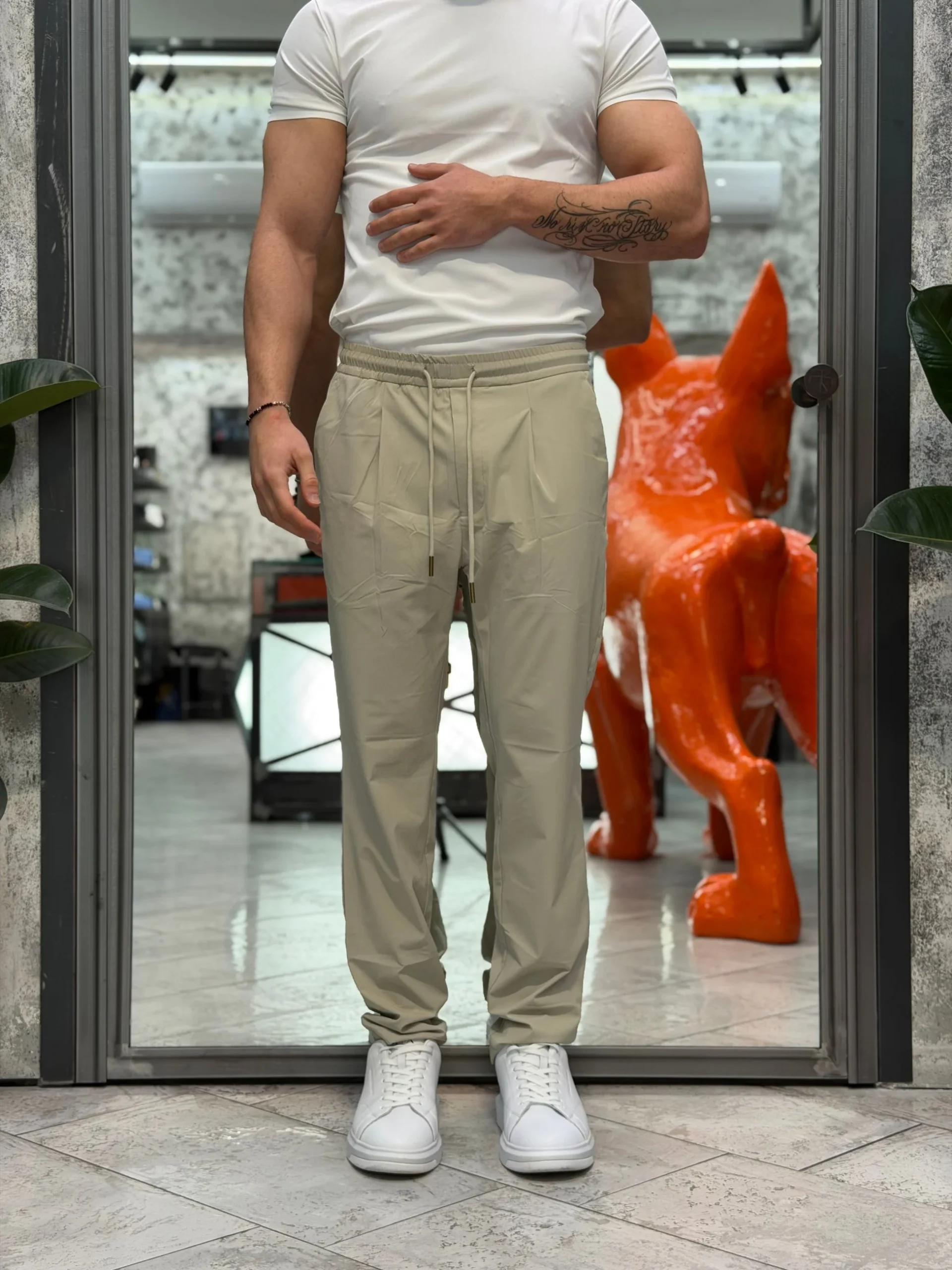 PANTALACCIO IN LEGGERO TESSUTO TECNICO ELASTICIZZATO NO STIRO - COMFORT FIT GL3010TR-S26.BEI - immagine 2