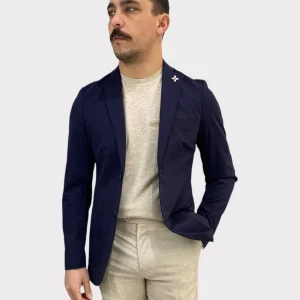 GIACCA MONOPETTO IN TESSUTO PUNTO MILANO ELASTICIZZATO CON TASCHE A TOPPA E SPILLA ALL'OCCHIELLO - REGULAR FIT