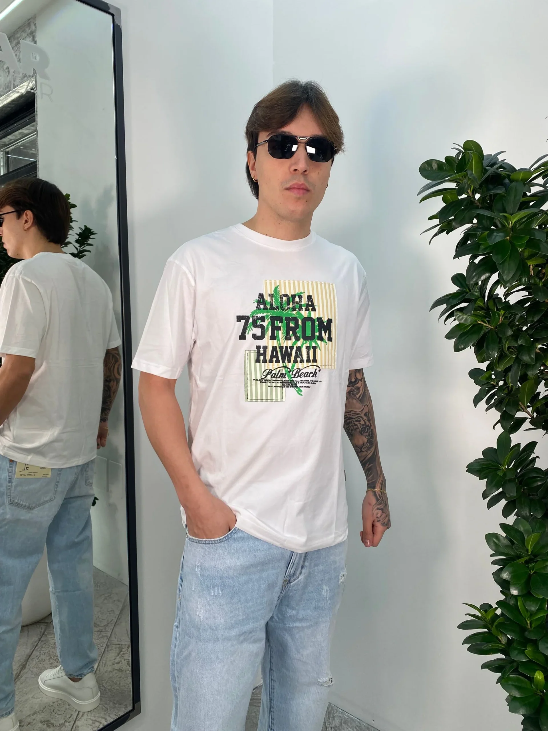 T-SHIRT IN 100% COTONE STAMPA HAWAII - REGULAR FIT GL646W