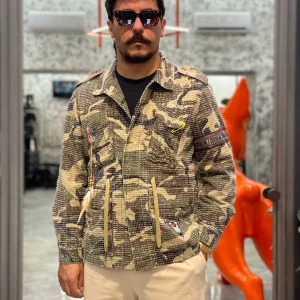 FIELD JACKET CAMOUFLAGE IN MISTO COTONE CON COLLETTO CLASSICO, RICAMO FALCO SUL RETRO E FOULARD - REGULAR FIT M252284-30