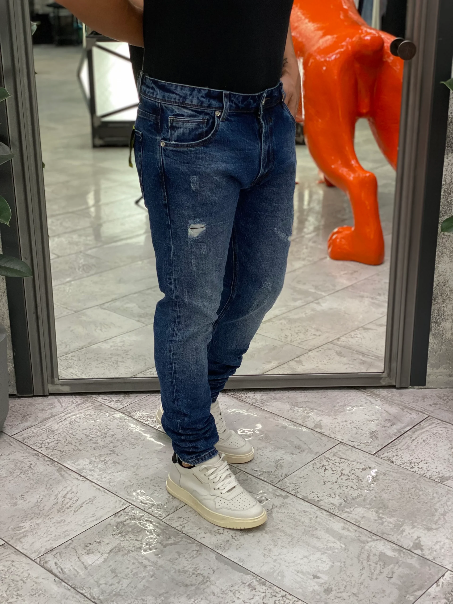 JEANS BRUCE IN TELA ELASTICIZZATA LAVAGGIO MEDIO CON STRAPPI - REGULAR/SLIM FIT GL6385Q - immagine 3