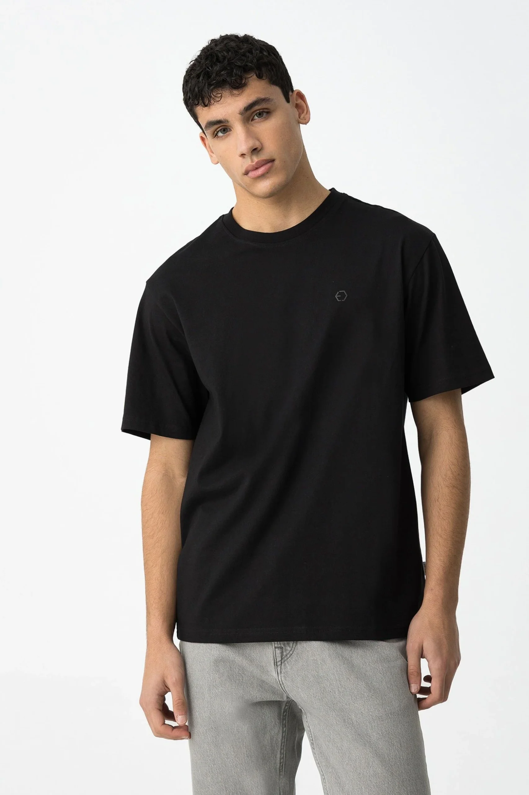 T-SHIRT JACK BASIC IN 100% COTONE CON LOGO LATO CUORE - RELAXED FIT 10059139.NER - immagine 5