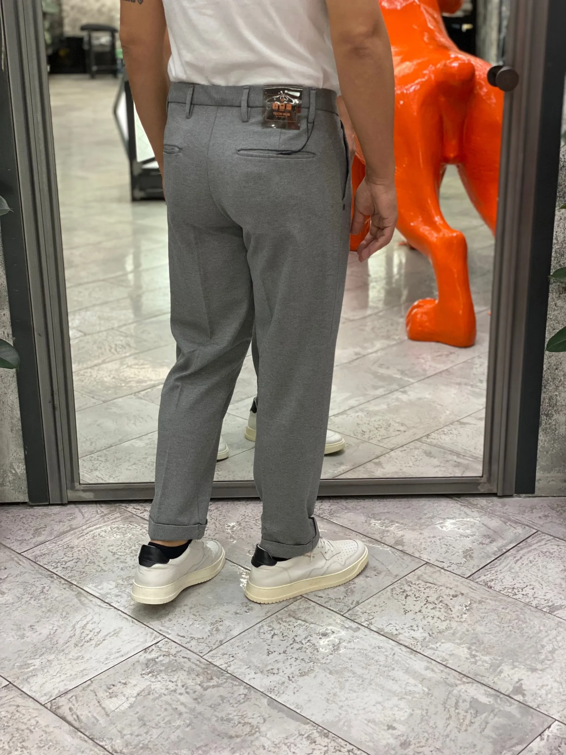 PANTALONE CROPPED IN TESSUTO PUNTO MILANO ELASTICIZZATO CON RISVOLTO - REGULAR FIT MK9950112.GRI - immagine 5