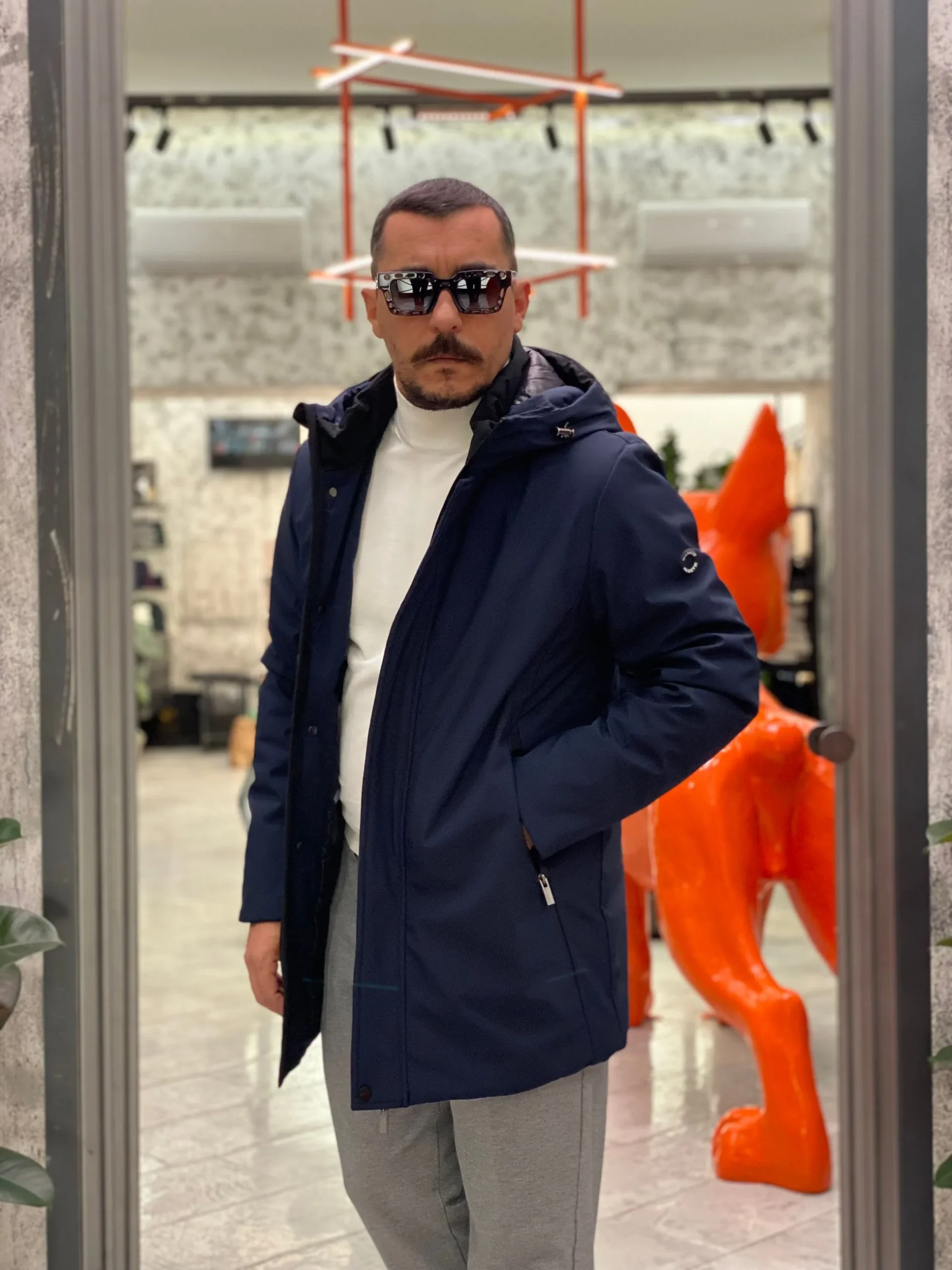 PARKA LUNGO CON CAPPUCCIO IN TESSUTO TECNICO WATERPROOF & WINDPROOF - REGULAR FIT MK24007-F25.BLU - immagine 3