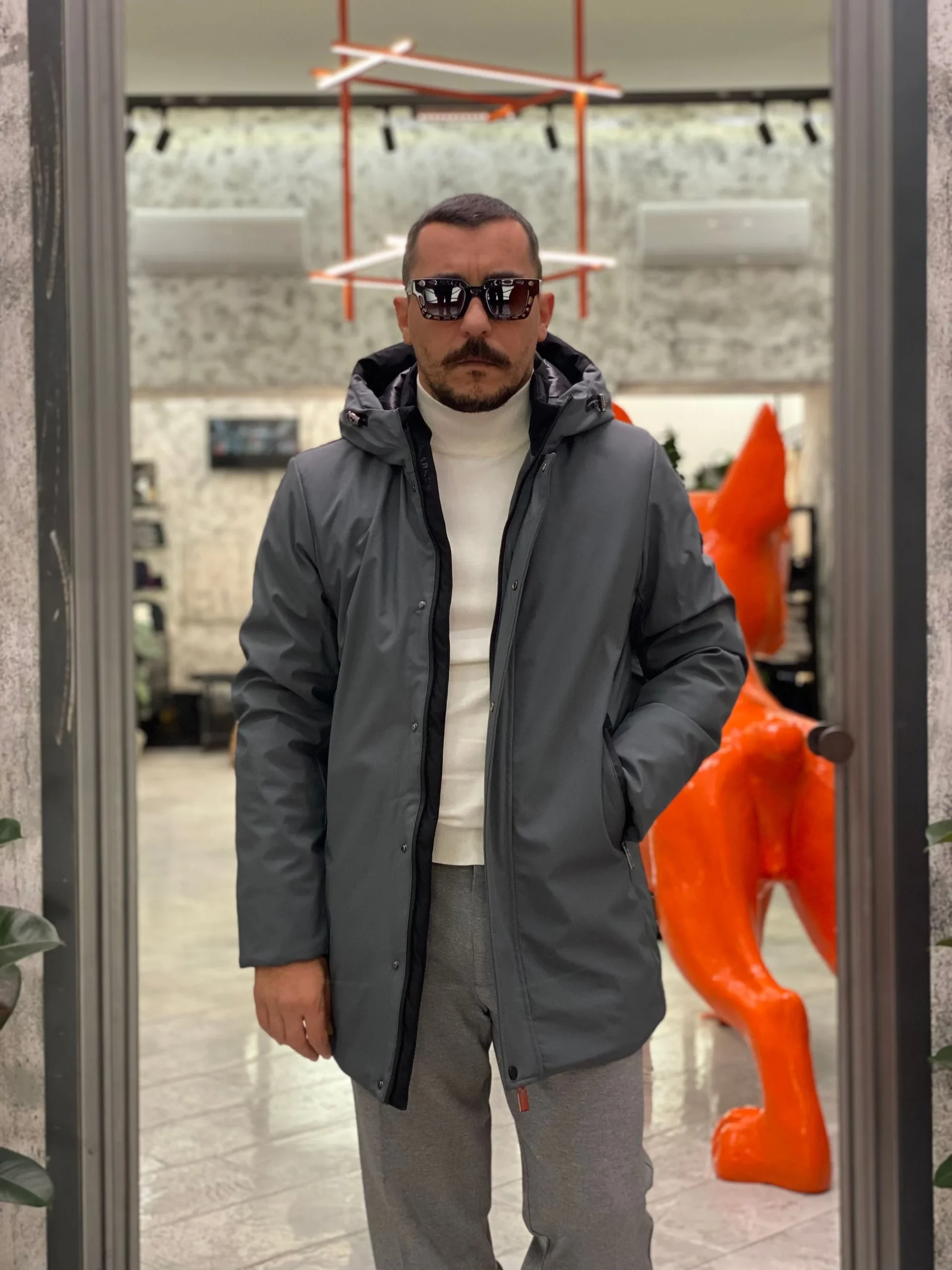 PARKA LUNGO CON CAPPUCCIO IN TESSUTO TECNICO WATERPROOF & WINDPROOF - REGULAR FIT MK24007-F25.PIO