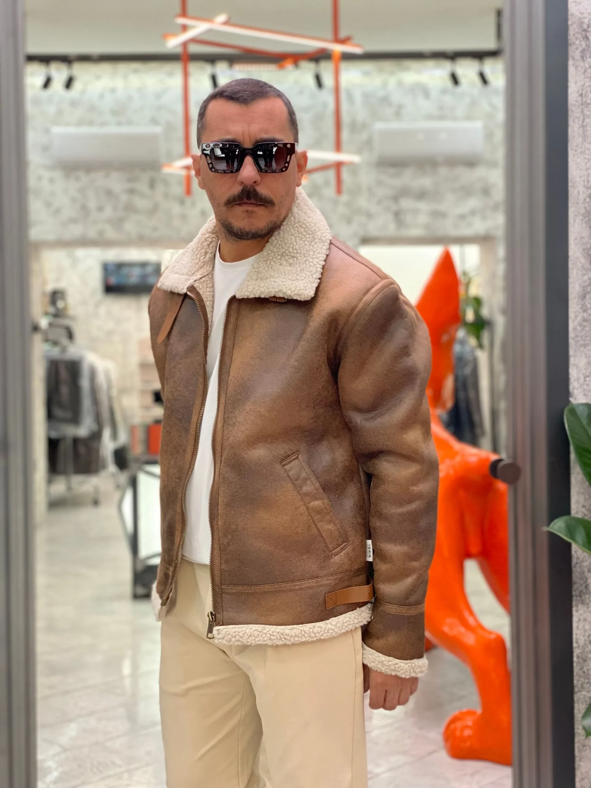 ECOMONTONE MODELLO AVIATOR CON COLLETTO, ORLO ED INTERNO IN PELLICCIA SINTETICA - REGULAR FIT M25228630 - immagine 3