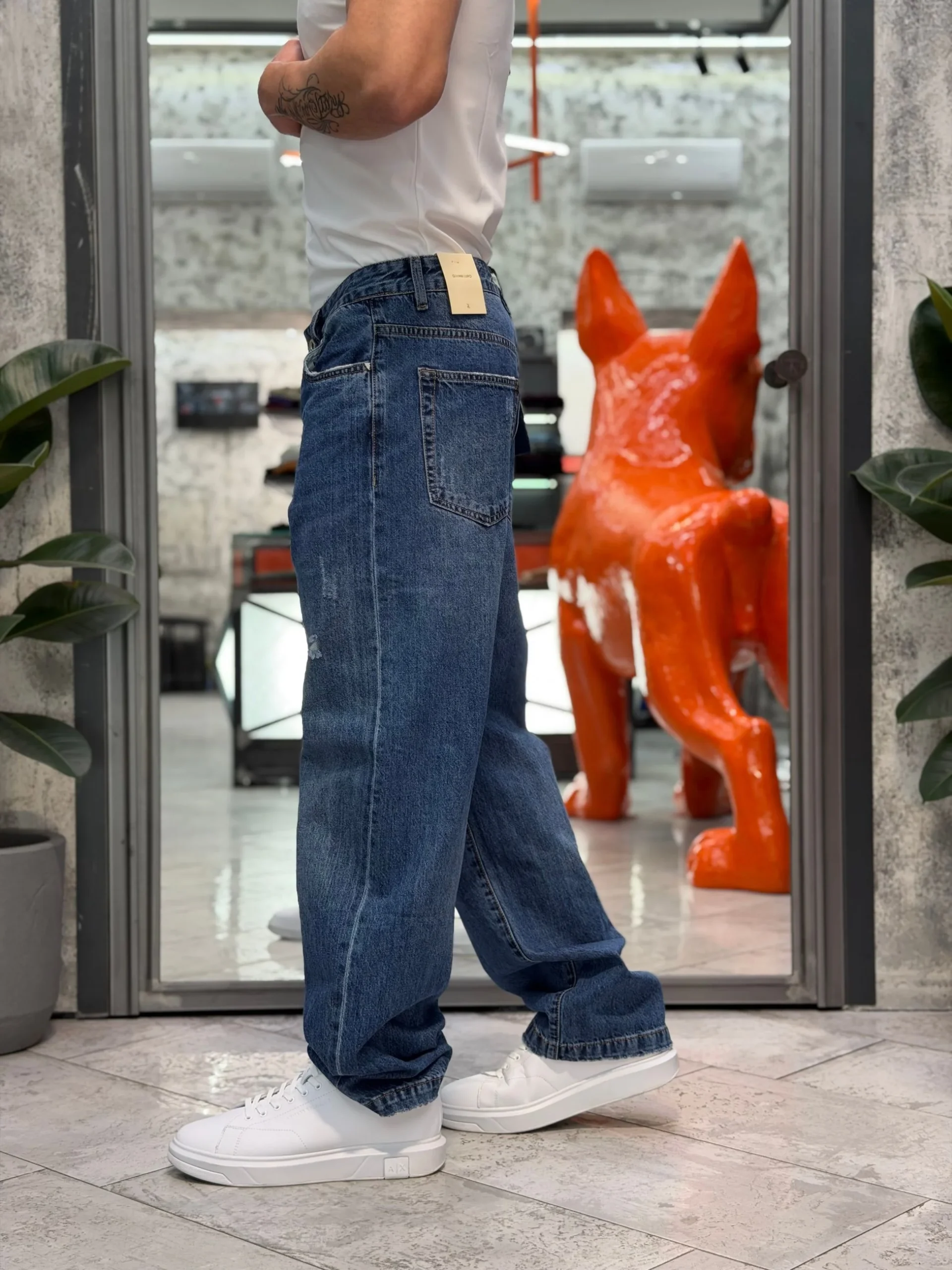 JEANS MAX BLUE DARK WASH CON MACRO ABRASIONI - WIDE FIT GL6391Q - immagine 6