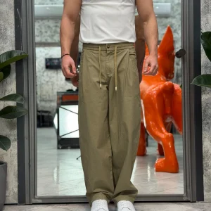 PANTALACCIO IN 100% COTONE MODELLO JAPAN CON PINCE (LACCETTO REGOLABILE AL FONDO) - OVER FIT GLW081G