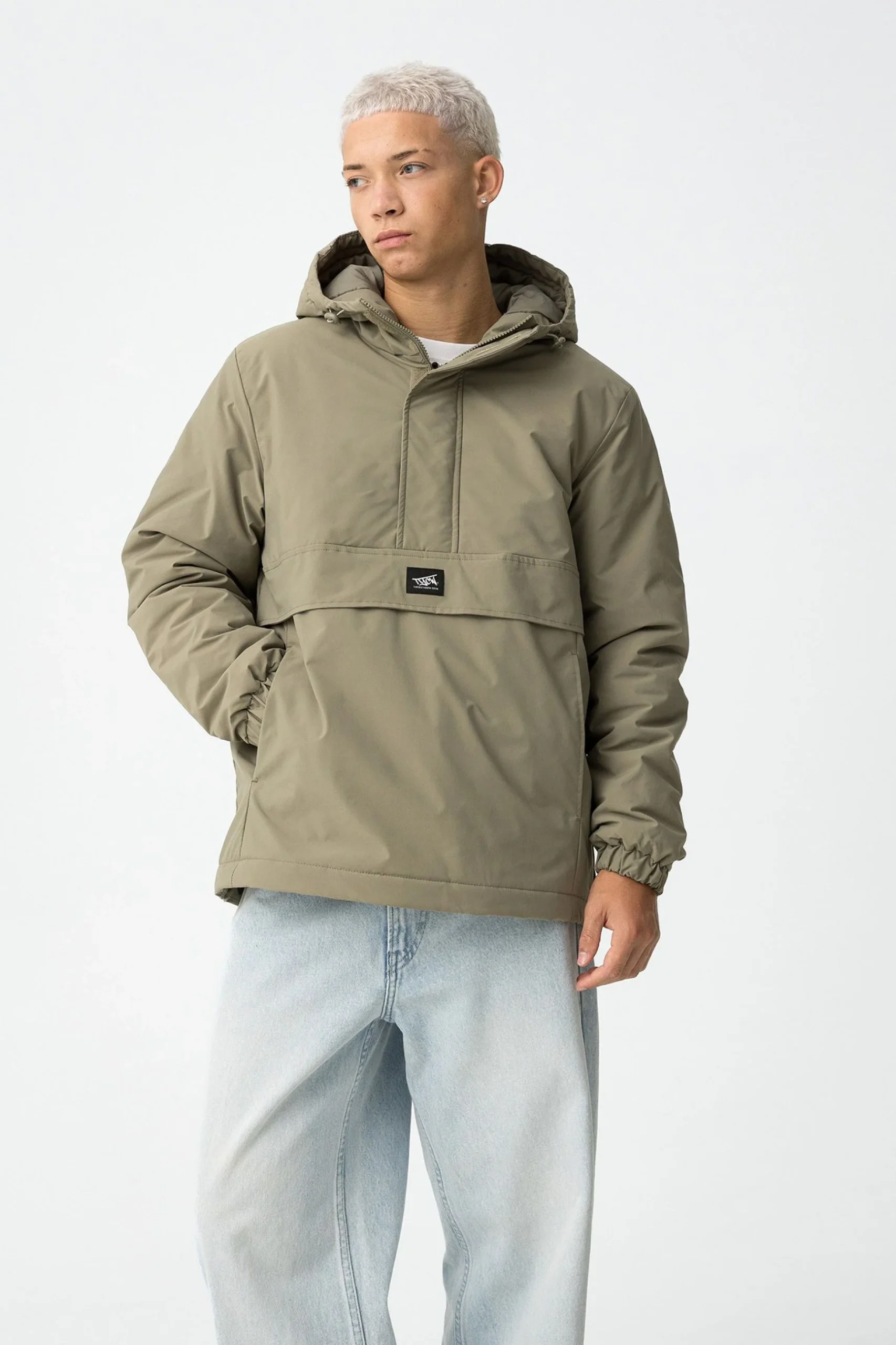 GIUBBINO MONFORT CON CAPPUCCIO REGOLABILE CON COULISSE. TASCHE LATERALI E ORLO E POLSINI ELASTICIZZATI - REGULAR FIT 10062547.MEL - immagine 2