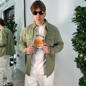 GIUBBINO/CAMICIA IN JEANS CON TASCHE A TOPPA E BOTTONI AUTOMATICI IN METALLO - REGULAR FIT GL6292Q-S25.SAL