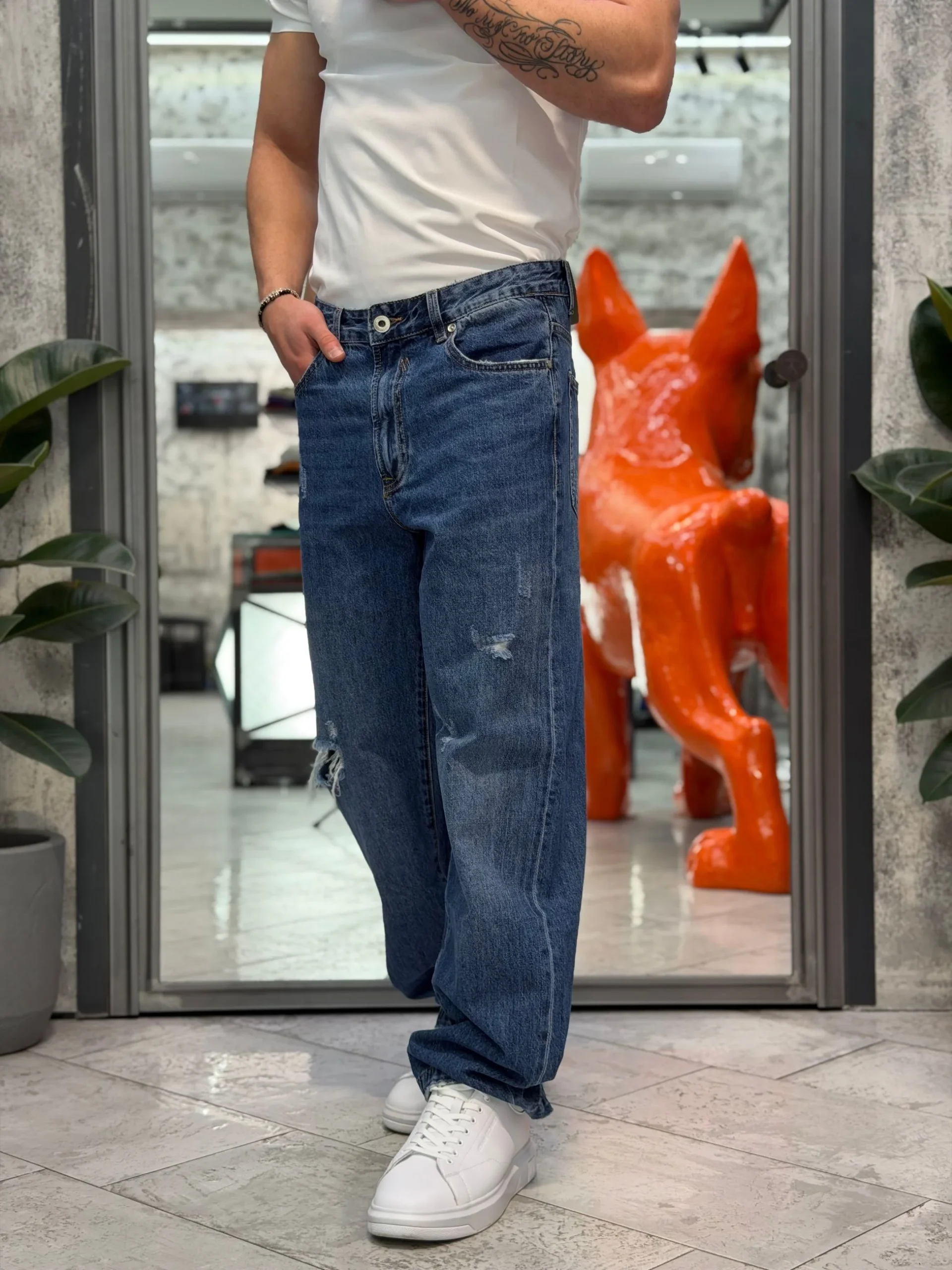 JEANS MAX BLUE DARK WASH CON MACRO ABRASIONI - WIDE FIT GL6391Q - immagine 4